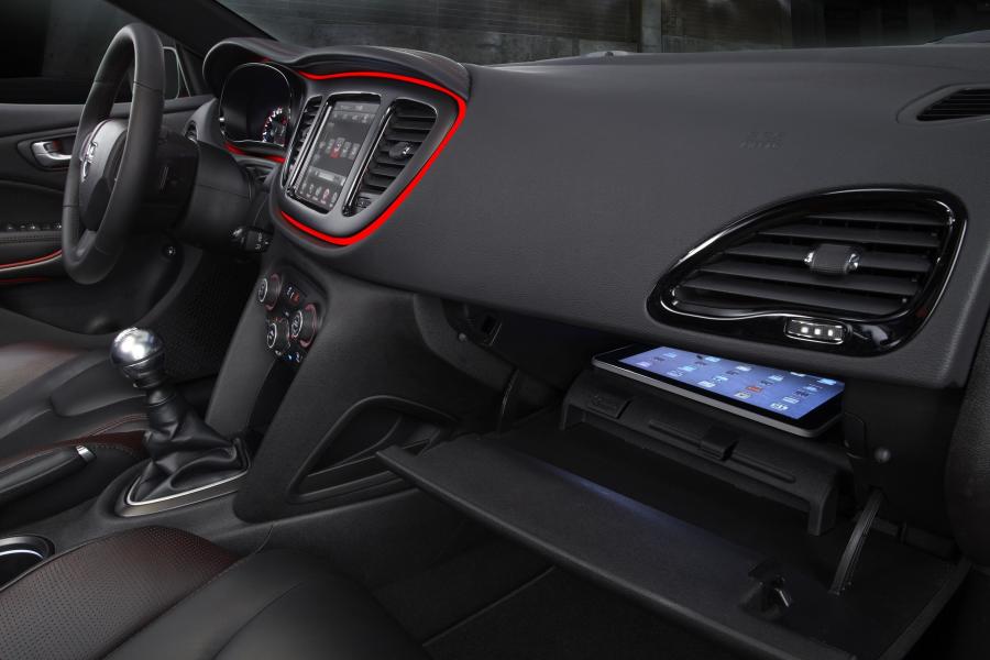  Dodge Dart 2012 года  (фото 18 из 145)